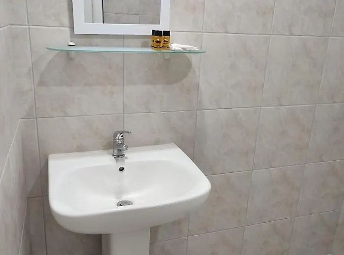 New Era Apartamento Polychrono